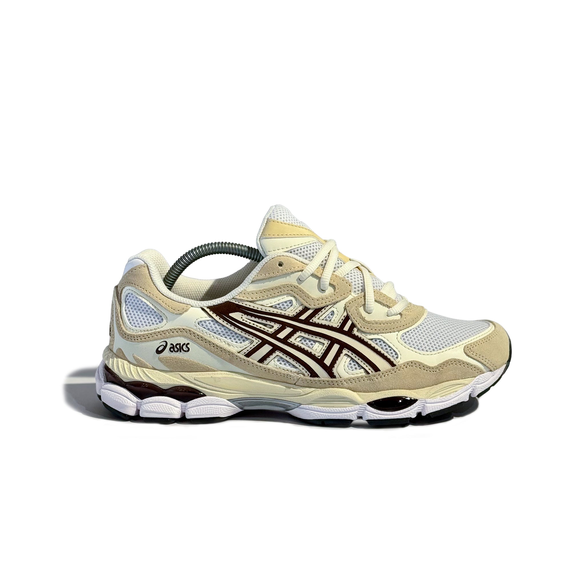 AsicsGelNYCcoffee_4_c2e6e85b-dea7-4274-b2b2-3f6af3b9a849.jpg
