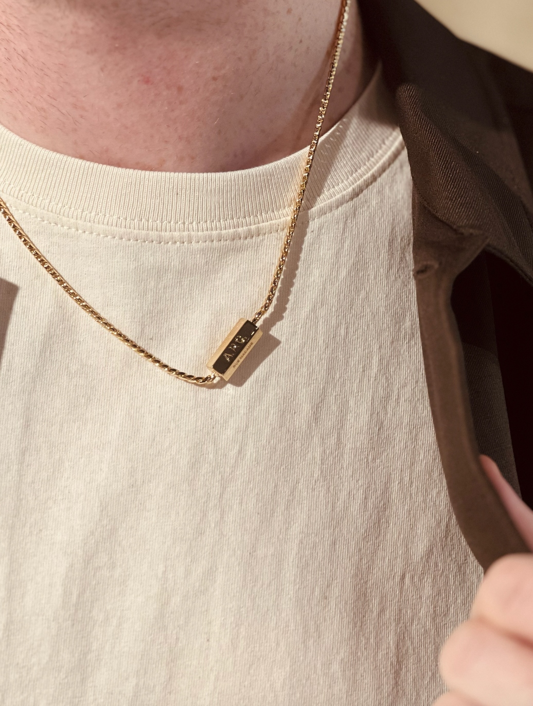 A.P.C. Angle necklace Gold