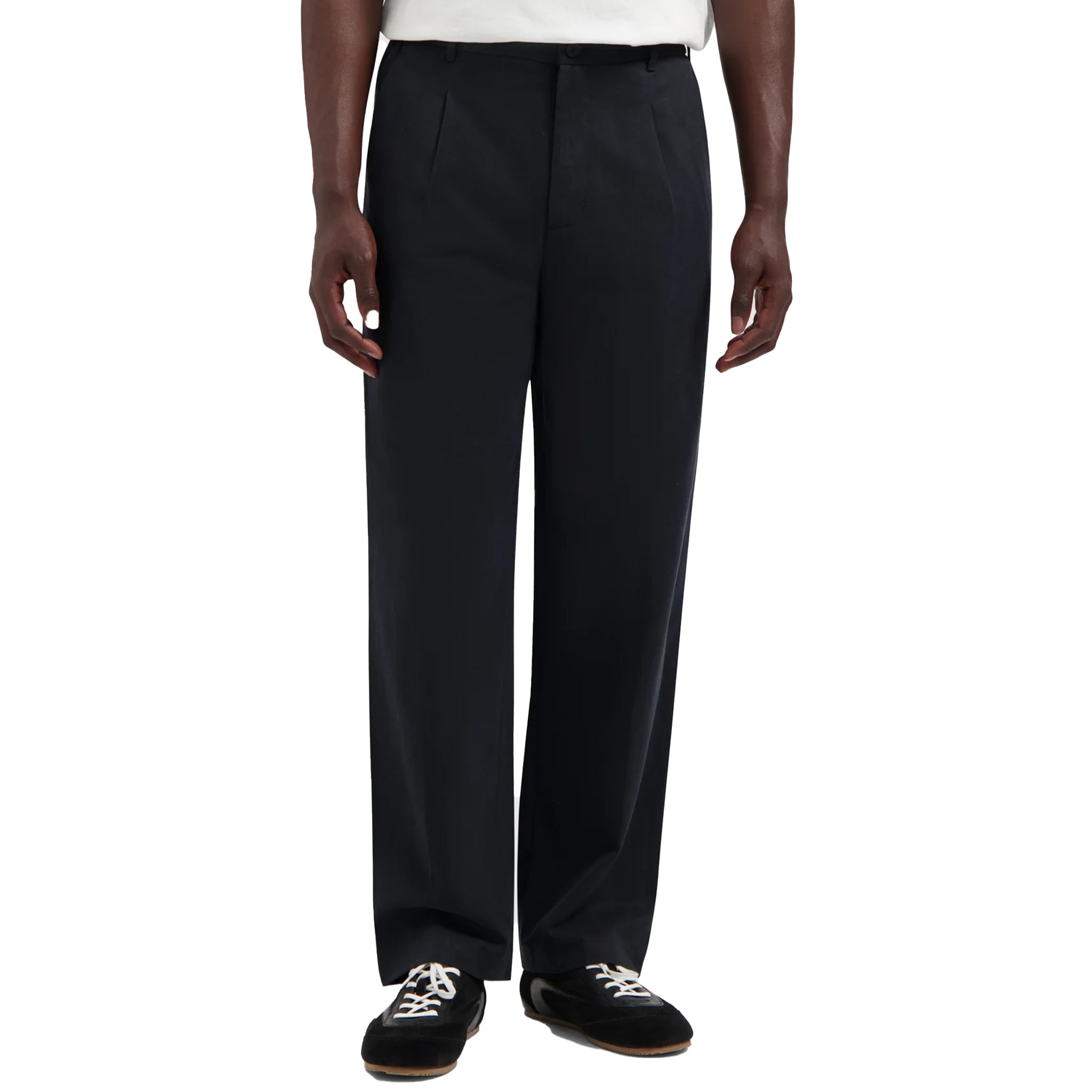 olafpleatednavy1_4ebe54c6-c4ff-4306-9694-7d5ae9e9bbad.jpg