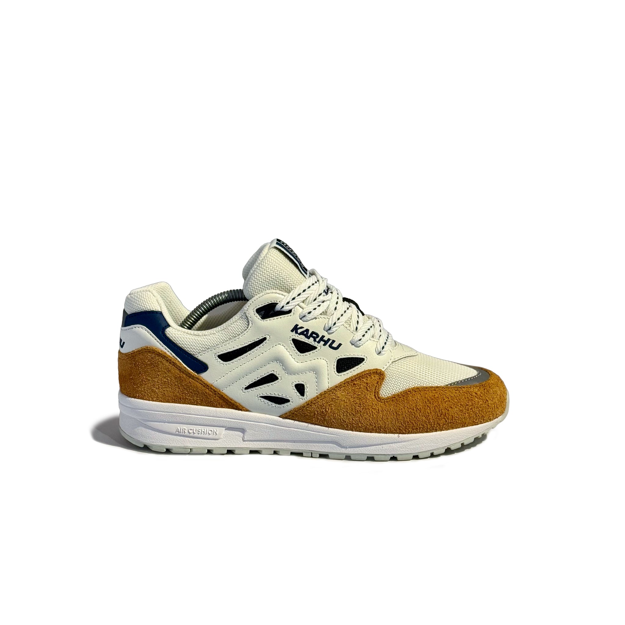 Karhu_Legacy_banner_daf335ca-f0ce-453c-b68b-6d01a466eb62.jpg