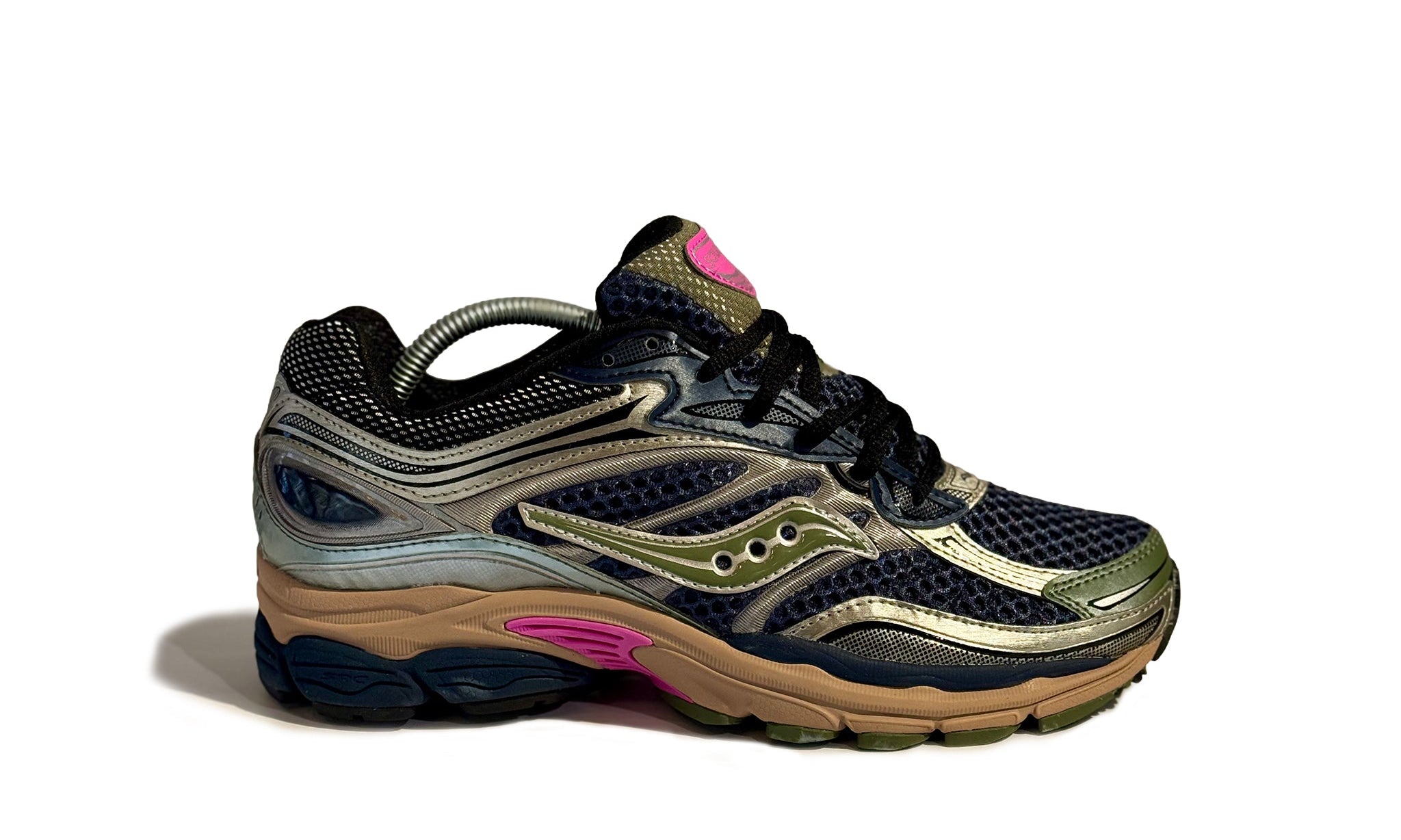SauconyOmniblack_purple_1_6c00de8a-ae83-4b43-9e95-7b77b6f5a402.jpg
