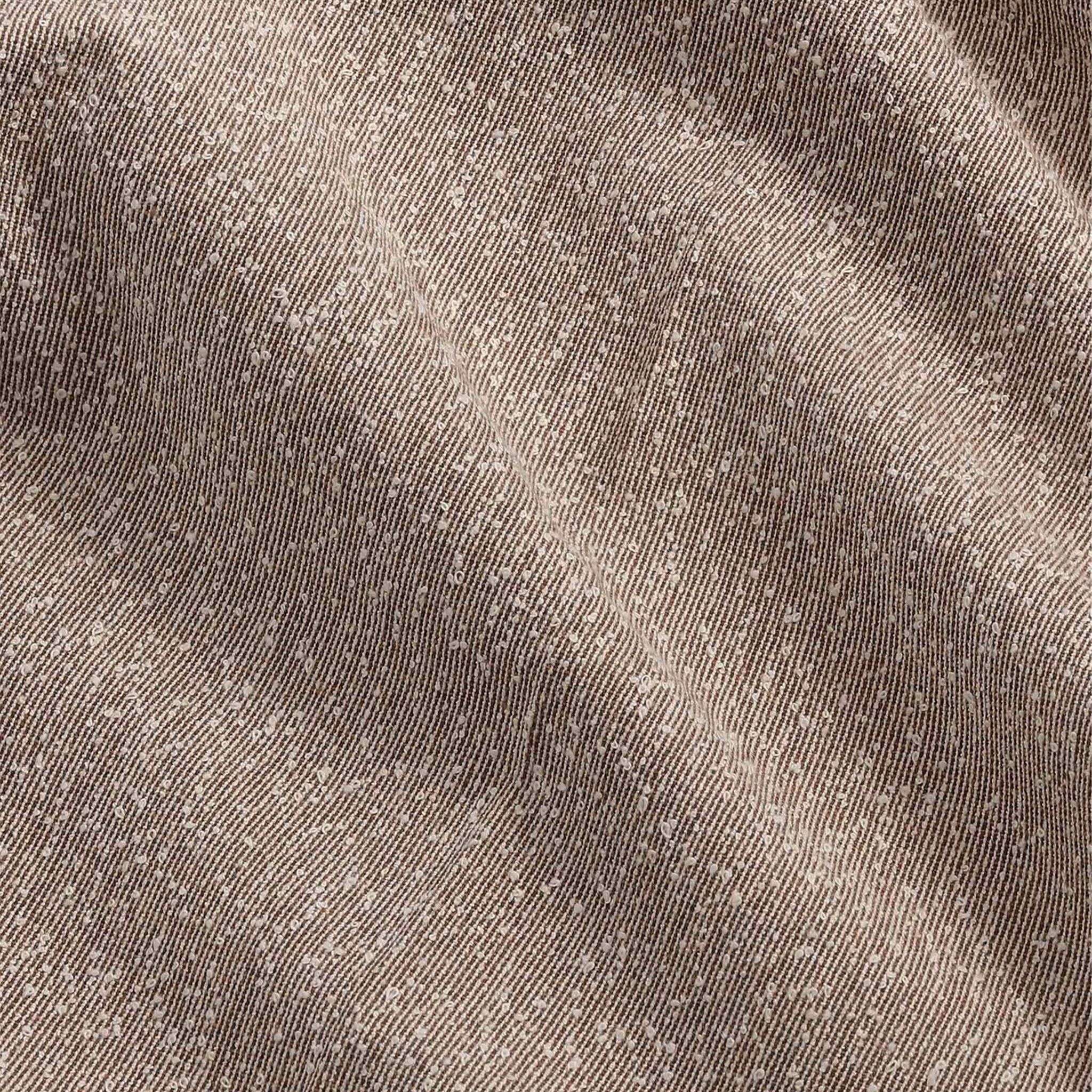 NN.07 Paw 10033 Brown